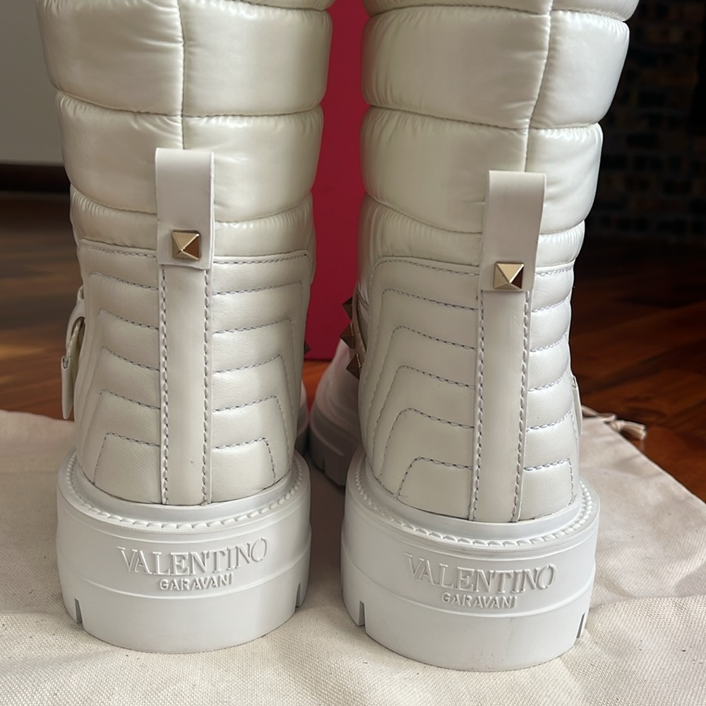VALENTINO GARAVANI Rockstud Leather Biker Snow Winter Boots White Size 40, NEW - Picture 13 of 17